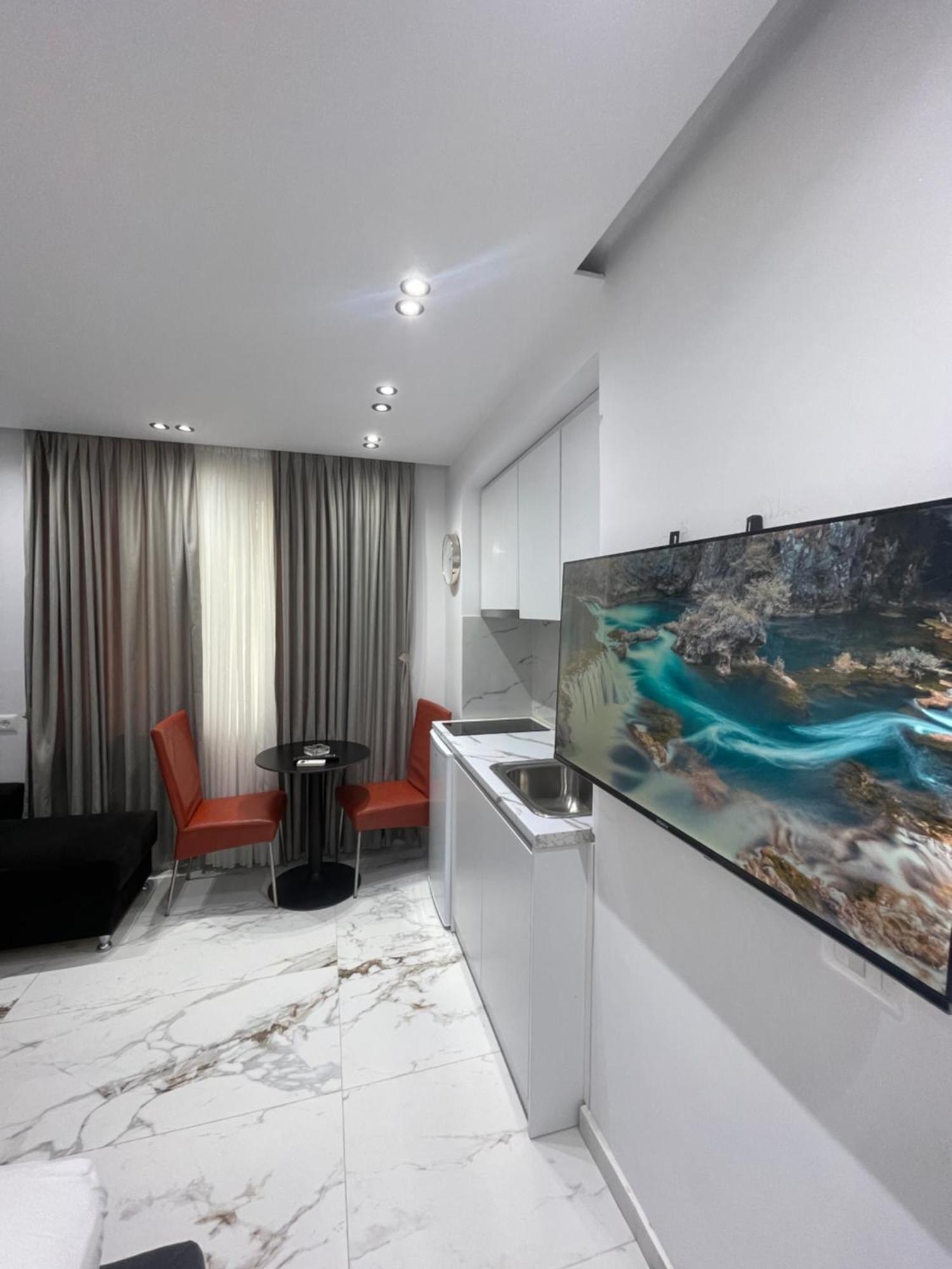 Midnight Apartments Tirana Zewnętrze zdjęcie