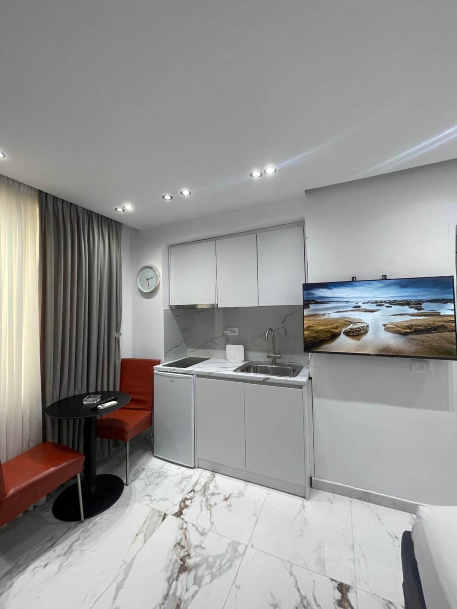 Midnight Apartments Tirana Zewnętrze zdjęcie