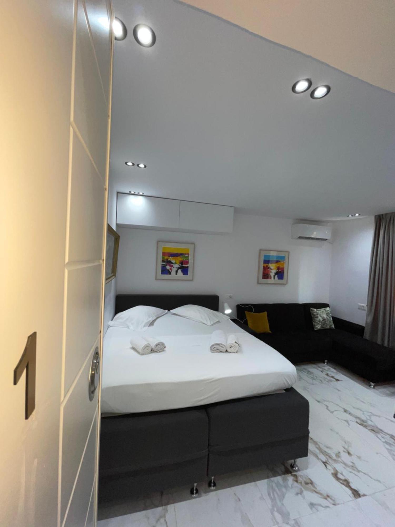 Midnight Apartments Tirana Zewnętrze zdjęcie