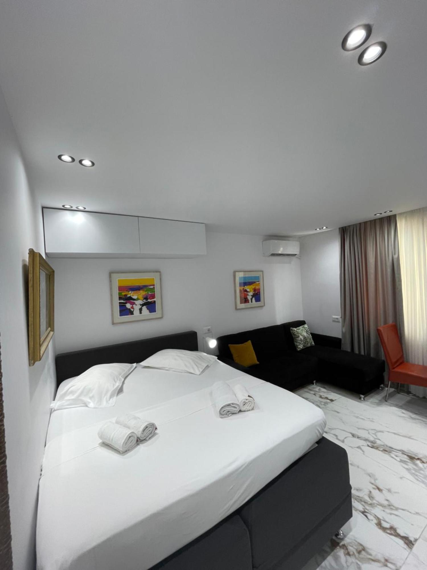 Midnight Apartments Tirana Zewnętrze zdjęcie